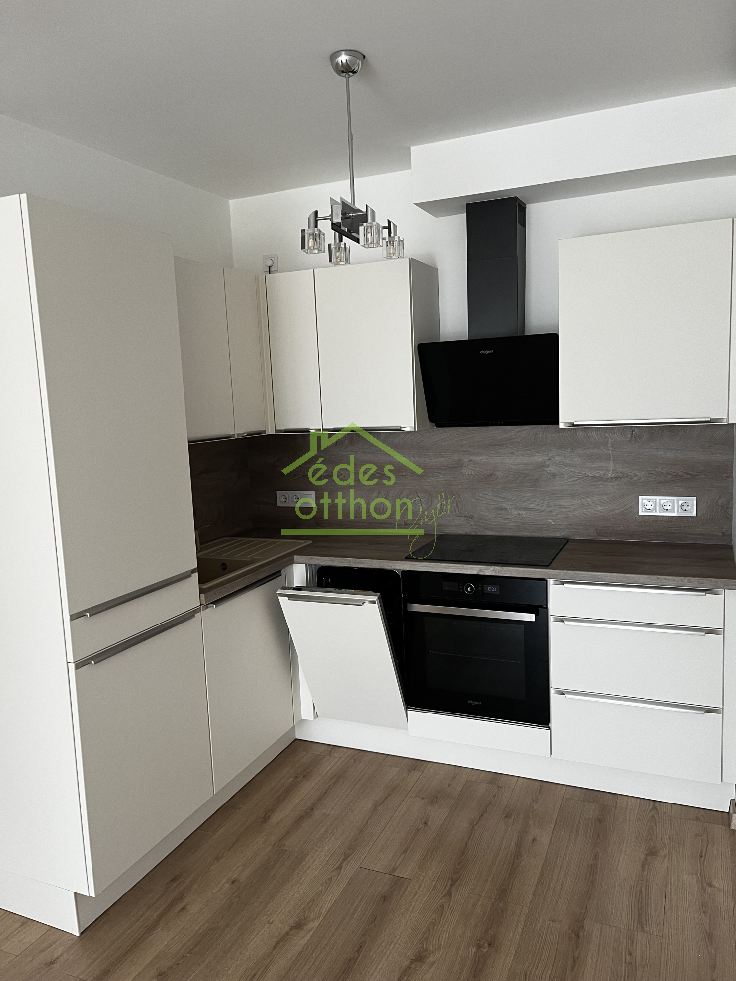 József Attila u.10.